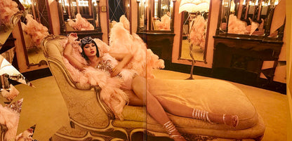 Taylor Swift - The Life of A Showgirl (The Tiny Bubbles in Champagne Edition)